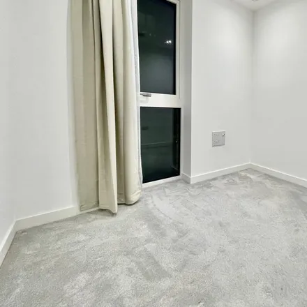 Image 6 - Mulberry Apartments, 1-40 Coster Avenue, London, N4 2TG, United Kingdom - Apartment for rent