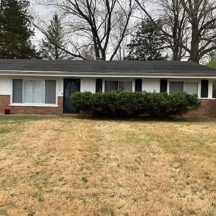 Buy this 3 bed house on 1238 Saint Cyr Road in Bellefontaine Neighbors, MO 63137