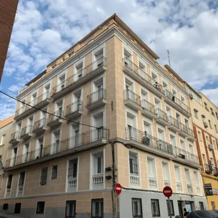 Image 4 - Calle de Saavedra Fajardo, 20, 28011 Madrid, Spain - Apartment for rent
