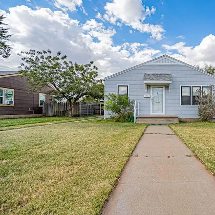 Buy this 2 bed house on 2102 College Avenue in Midland, TX 79701