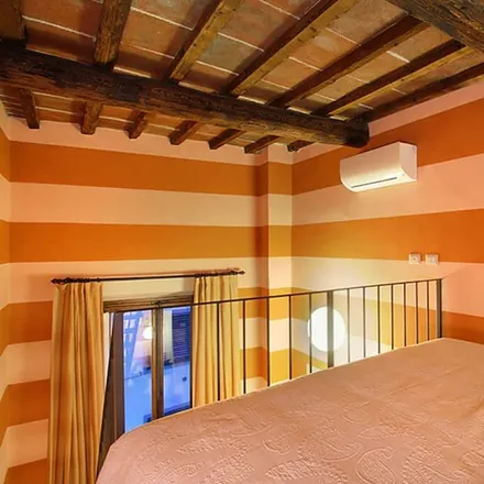 Rent this studio apartment on 82\/84 Via dei Macci