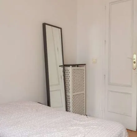 Rent this 5 bed apartment on María Bonita Taco Bar in Calle de San Hermenegildo, 15