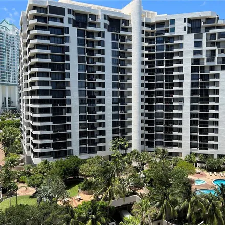 Image 5 - Isola, 770 Claughton Island Drive, Miami, FL 33131, USA - Apartment for rent