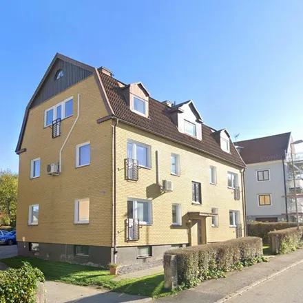 Rent this 3 bed apartment on Sanatorievägen 26 in 523 32 Ulricehamn, Sweden