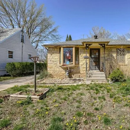 Buy this 2 bed house on 5158 Adams Street in Lincoln, NE 68504