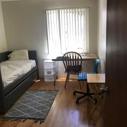 Image 2 - 2750 Dwight Way, Berkeley, CA 94720, USA - Room for rent