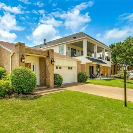 Image 2 - 68 Crown Place, Richardson, TX 75080, USA - House for sale