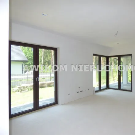 Buy this studio house on Mazowiecka 45 in 96-321 Wycinki Osowskie, Poland