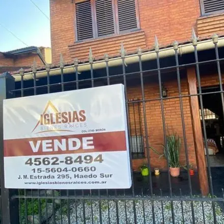 Buy this 4 bed house on Huaura 299 in Partido de Morón, Morón