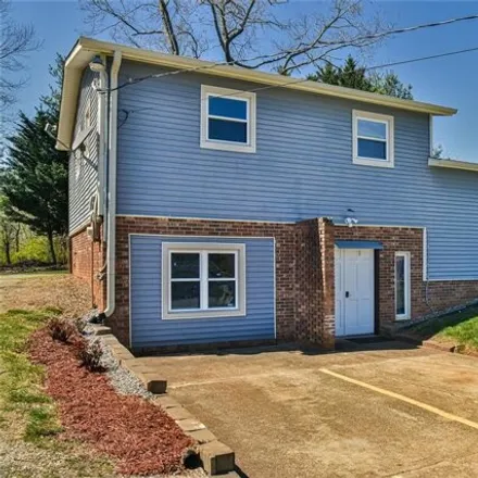 Buy this 3 bed house on 82 Cochran Drive in West Haven, Buncombe County