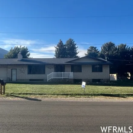 Buy this 6 bed house on 712 East 900 North Street in Mapleton, UT 84664