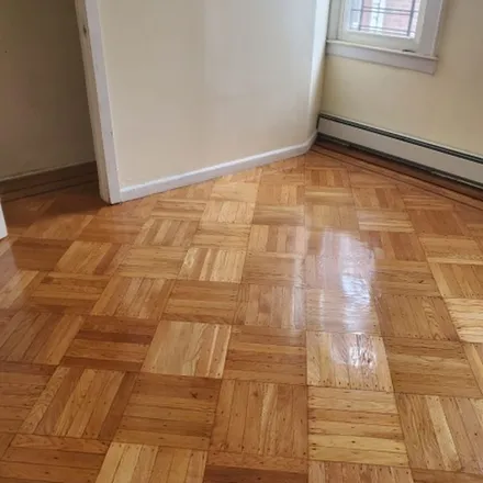 Rent this 3 bed apartment on 181 Shephard Avenue in Newark, NJ 07112