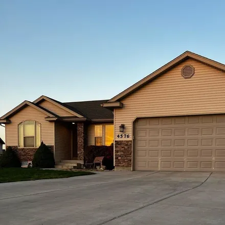 Buy this 5 bed house on 4576 Sarah Loop in Chubbuck, ID 83202