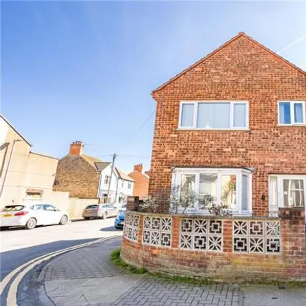 Buy this 3 bed house on Kew Road in Mill Road, Cleethorpes