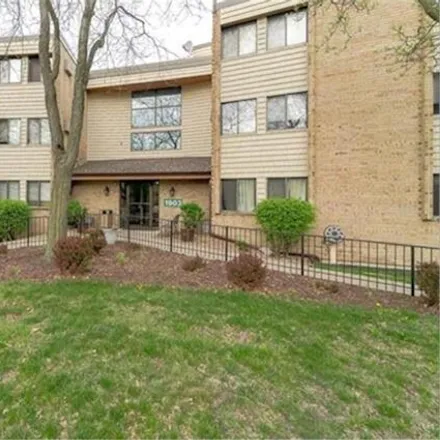 Buy this 2 bed condo on 3750 Burgundy Drive in Eagan, MN 55122