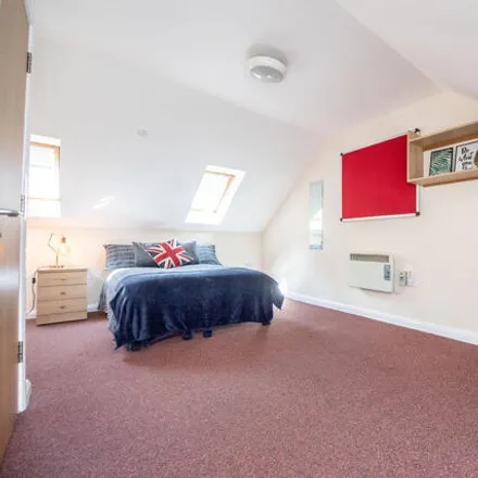 Rent this 6 bed townhouse on 63 Smithdown Lane in Knowledge Quarter, Liverpool