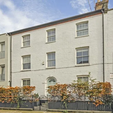 Rent this 4 bed apartment on St James Senior Girls' School in Earsby Street, London
