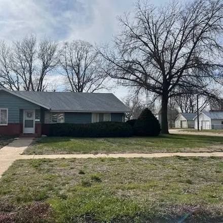 Image 2 - 631 West 5th Avenue, Red Cloud, Webster County, NE 68970, USA - House for sale