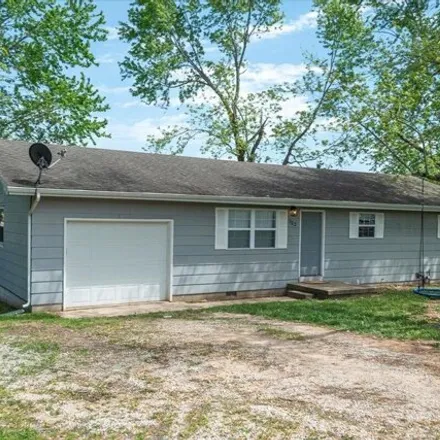 Buy this 3 bed house on 282 South Delaware Street in Nixa, MO 65714