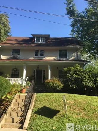 Rent this 5 bed house on 2 Chestnut Avenue