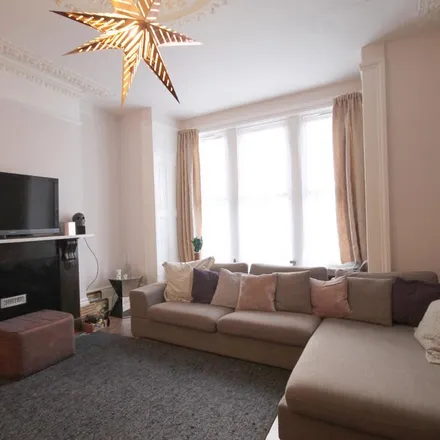 Rent this 2 bed apartment on 10 Alexandra Grove in London, N4 2LF