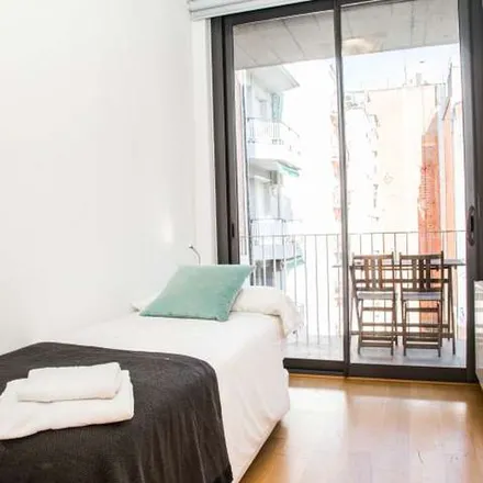 Image 8 - Carrer de Roger de Flor, 72, 08001 Barcelona, Spain - Apartment for rent