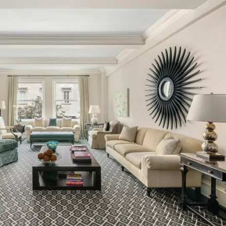 Image 1 - 33 East 70th Street, New York, NY 10021, USA - Apartment for sale