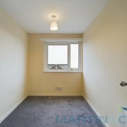 Image 8 - Urban Security Systems & Fire, Warren Way, Brighton, BN2 6PH, United Kingdom - Apartment for rent