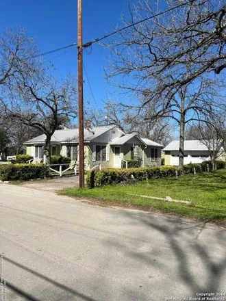 Image 2 - 794 North Central Avenue, Landa Park Estates, New Braunfels, TX 78130, USA - House for sale