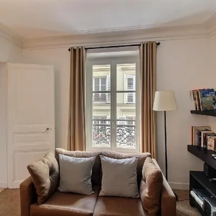Image 4 - 17 Rue Rodier, 75009 Paris, France - Apartment for rent