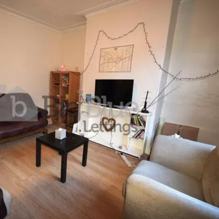 Rent this 2 bed house on Thornville Mount in Leeds, LS6 1JX