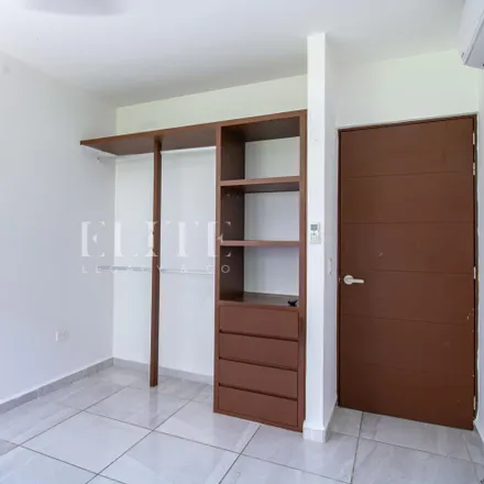 Buy this studio apartment on Calle Niebla in Smz 18, 77505 Cancún