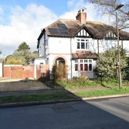 Buy this 3 bed duplex on Abbot's Road in Tewkesbury, GL20 5SZ