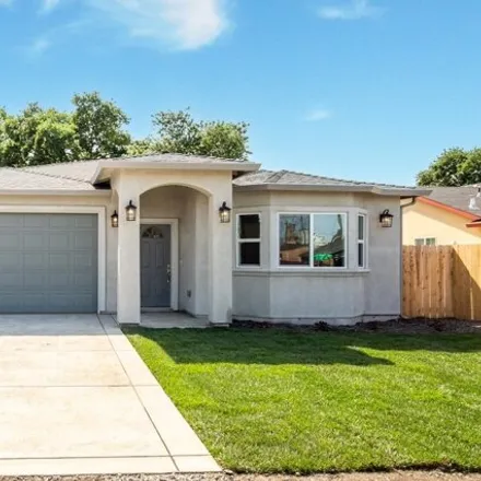 Buy this 4 bed house on 15 North Olive Avenue in Stockton, CA 95215