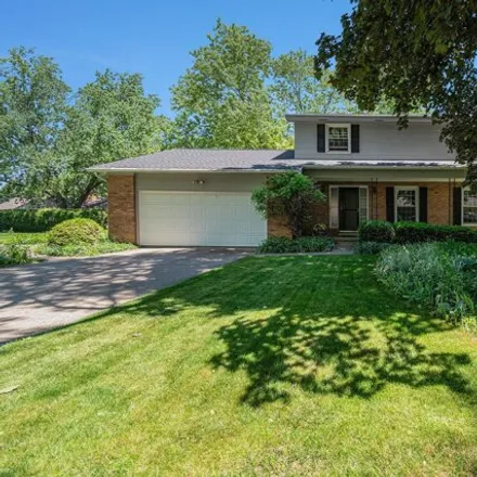 Buy this 4 bed house on 1856 Woodcliff Avenue Southeast in Grand Rapids, MI 49506