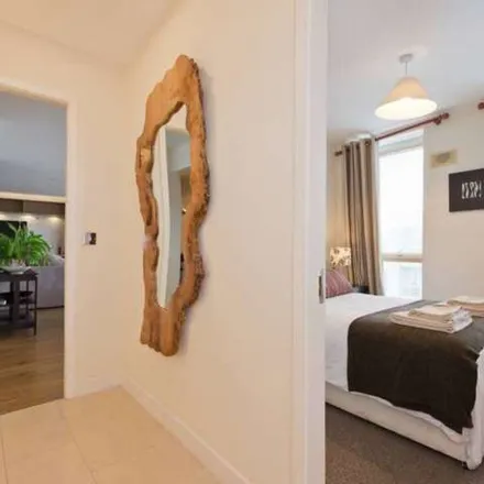 Image 2 - 37 South Lotts Road, The Gasworks, Dublin, D04 K743, Ireland - Apartment for rent