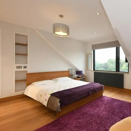 Rent this 1 bed house on 161 Chatsworth Road in London, NW2 5QZ