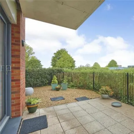 Image 3 - Waters Edge, Youngman Place, Taunton, TA1 1AS, United Kingdom - Apartment for sale