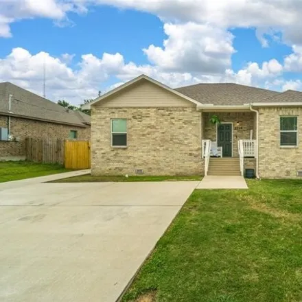 Buy this 4 bed house on 2786 Clara Lane in Texas City, TX 77590