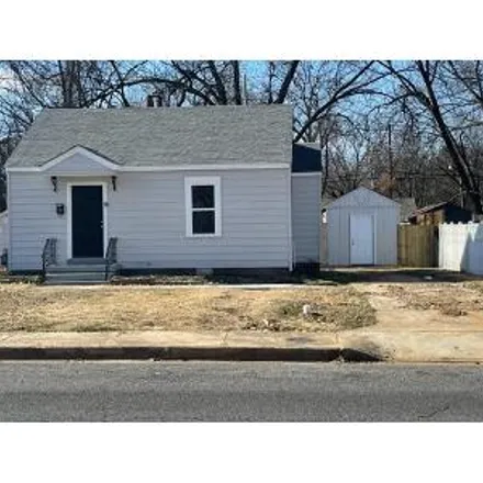 Buy this 2 bed house on 1009 South Greer Street in Memphis, TN 38111