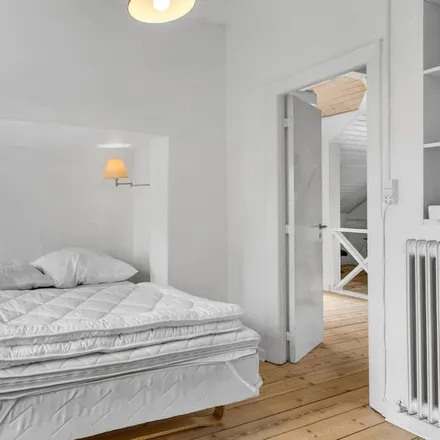 Rent this 1 bed apartment on 6280 Højer