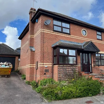 Rent this 4 bed house on High Halden in Monkston, MK7 6DS