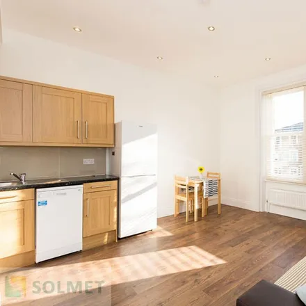 Rent this 1 bed apartment on 5 Cavendish Road in London, NW6 7XL