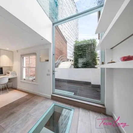 Image 9 - 23 Jameson Street, London, W8 7SH, United Kingdom - Townhouse for sale