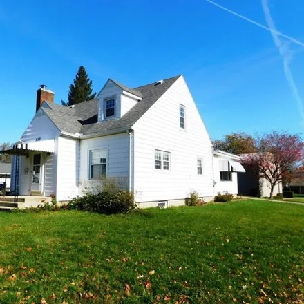 Buy this 3 bed house on 690 Cherry Street in Sidney, OH 45365