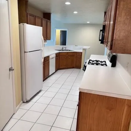 Rent this 3 bed apartment on 5686 Pimberton Lane in Harris County, TX 77379