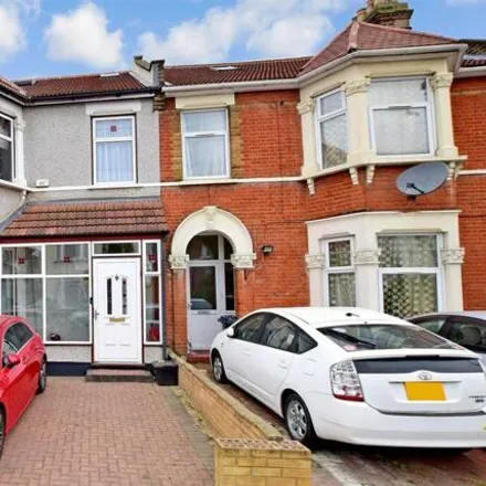 Buy this 6 bed house on St Cedd's in 4 Blythswood Road, London