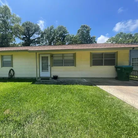Buy this 3 bed house on 3007 Audubon Drive in Gulfport, MS 39501