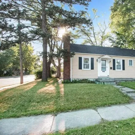 Rent this 3 bed house on 787 Maus Avenue in Ypsilanti, MI 48198
