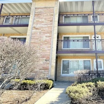 Rent this 2 bed condo on 4919-4941 North Harlem Avenue in Chicago, IL 60656